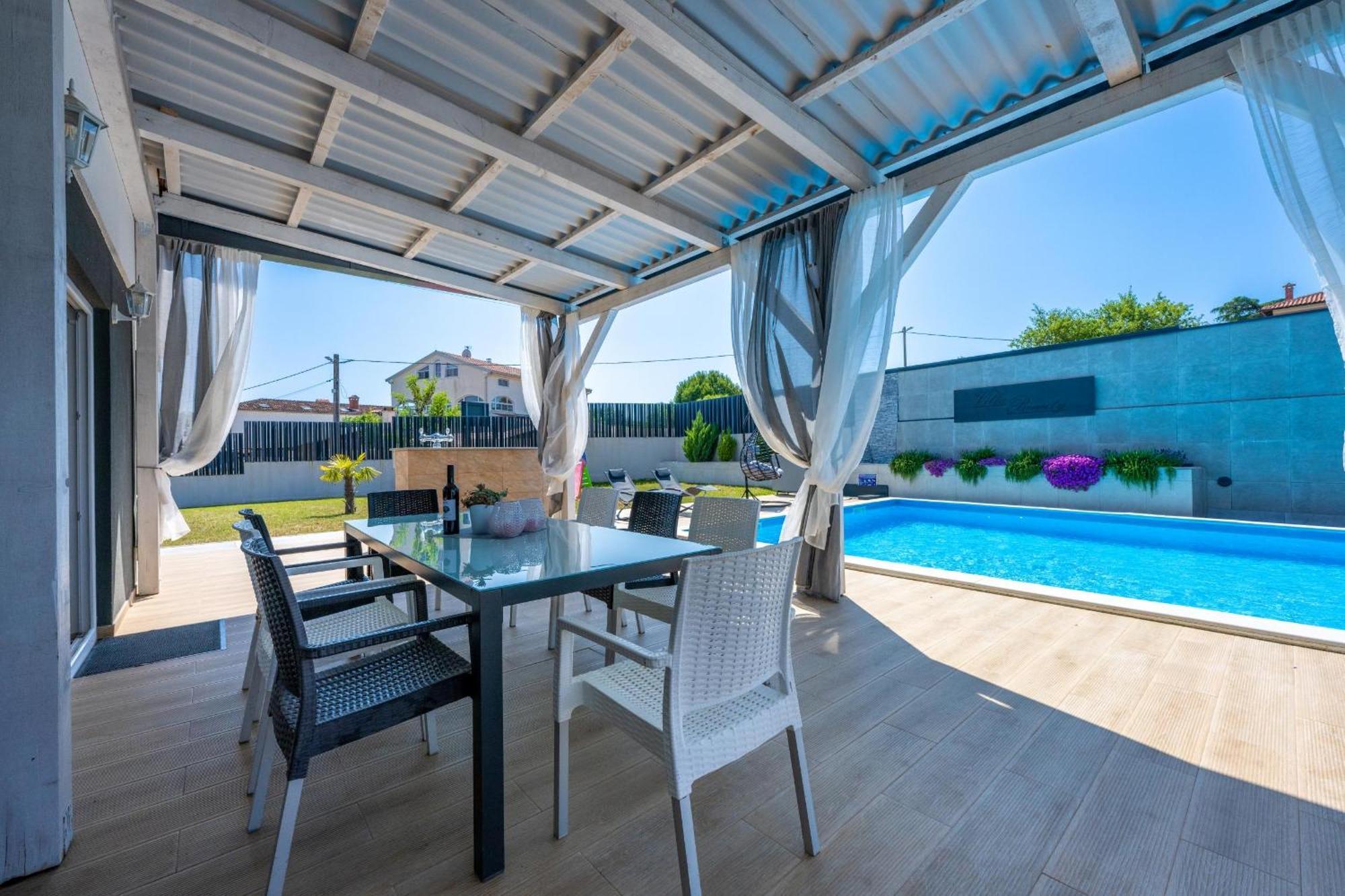 Villa Beauty With Heated Pool And Jacuzzi Kanfanar Εξωτερικό φωτογραφία
