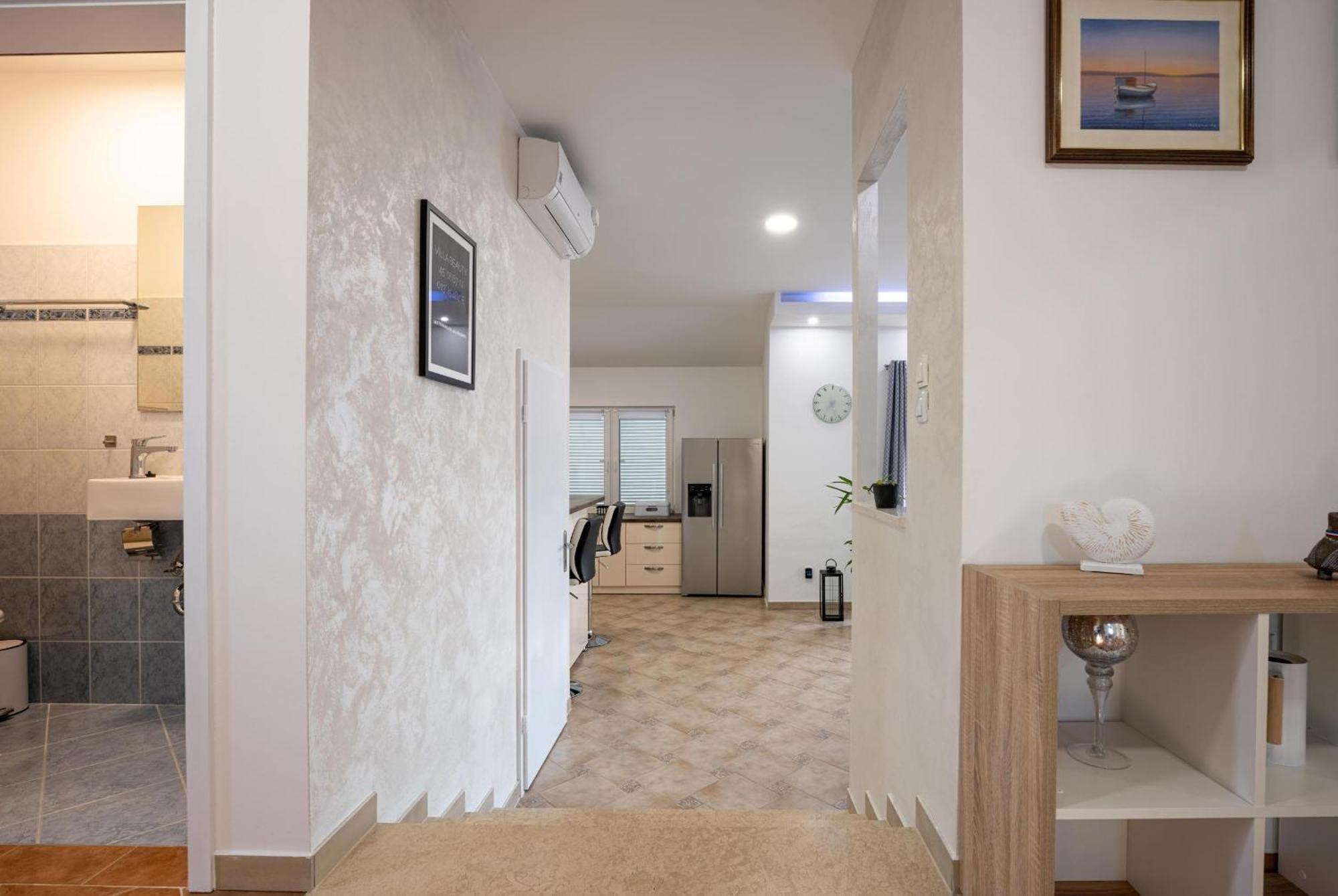 Villa Beauty With Heated Pool And Jacuzzi Kanfanar Εξωτερικό φωτογραφία