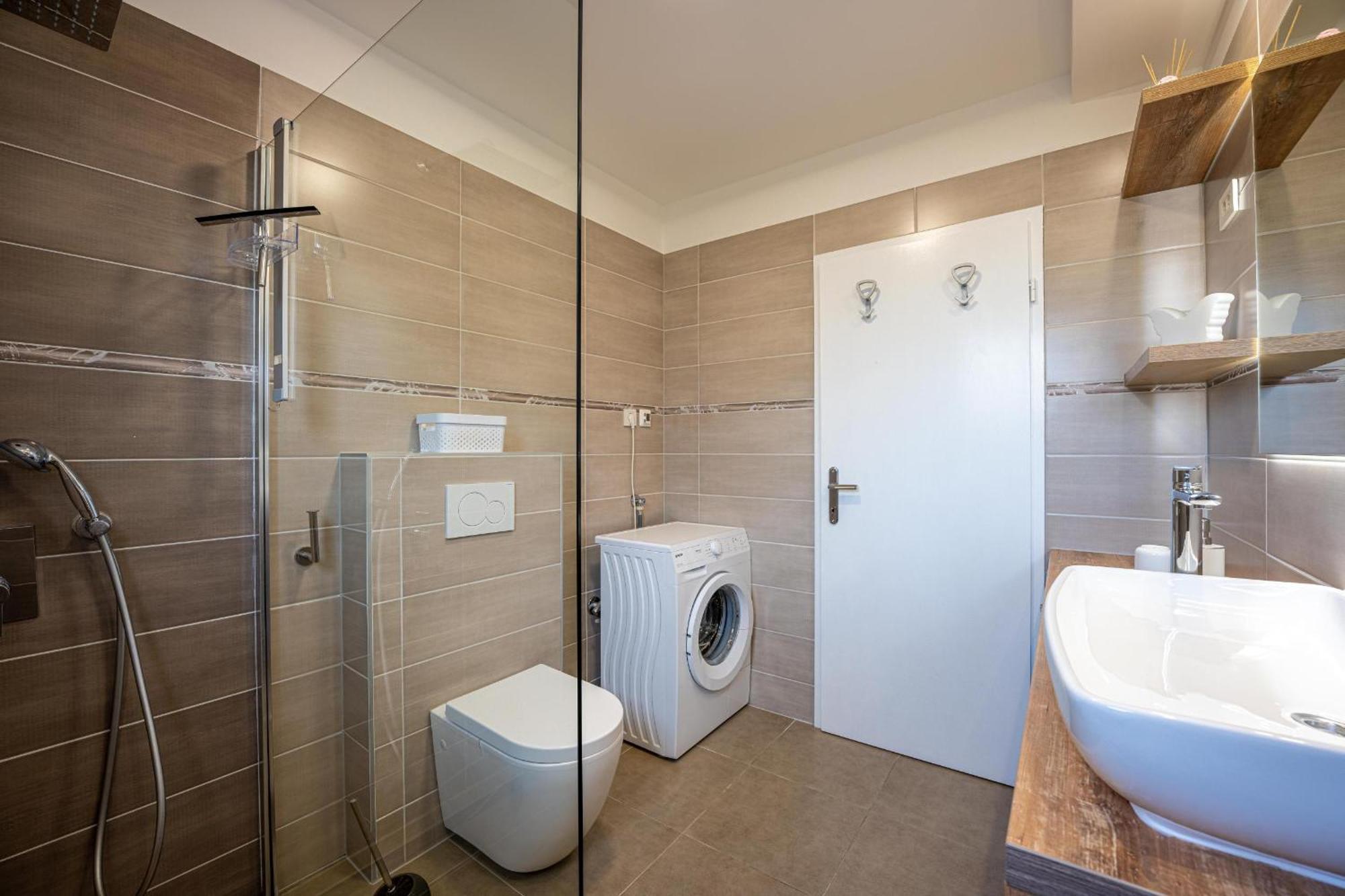 Villa Beauty With Heated Pool And Jacuzzi Kanfanar Εξωτερικό φωτογραφία
