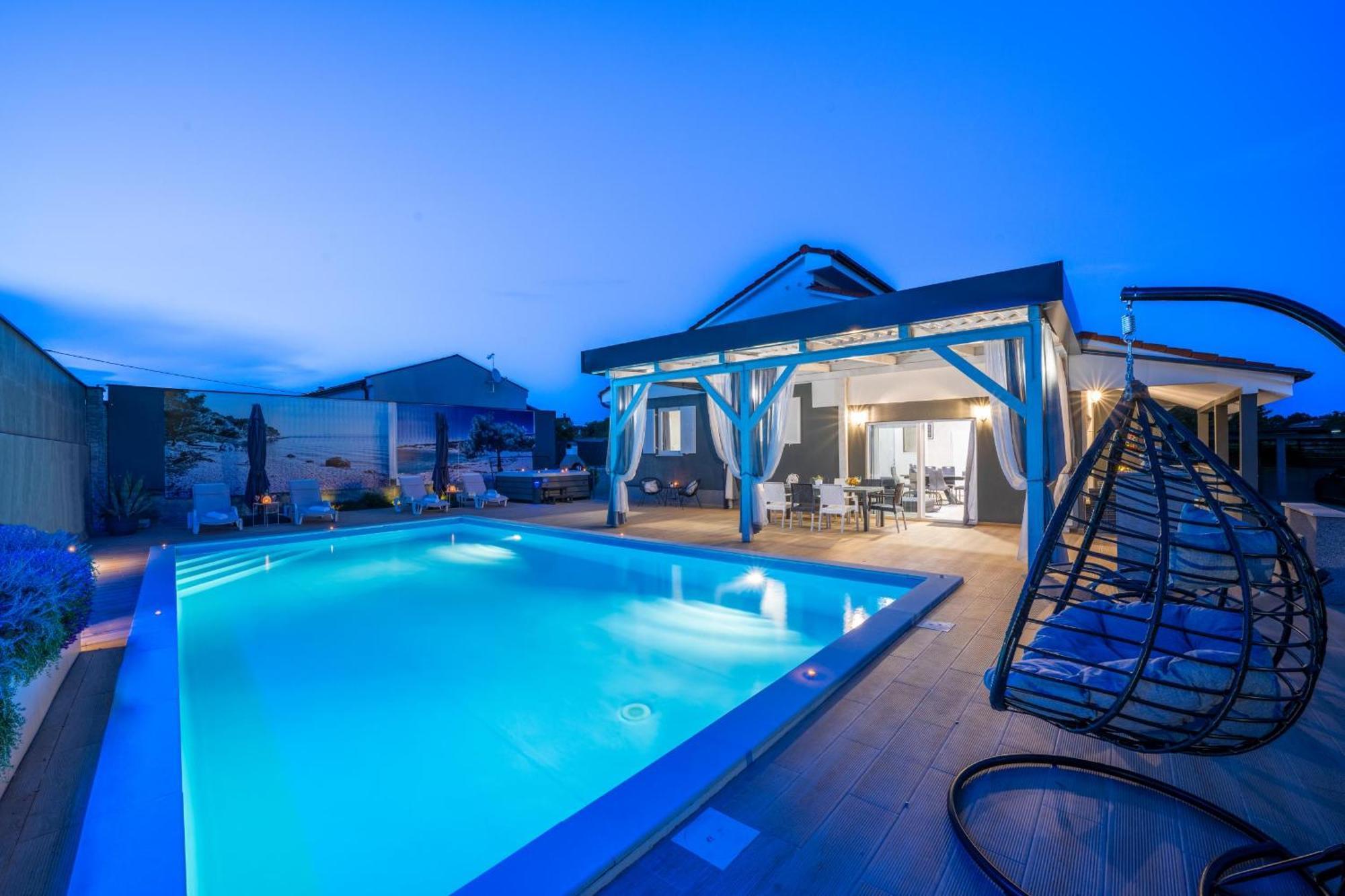 Villa Beauty With Heated Pool And Jacuzzi Kanfanar Εξωτερικό φωτογραφία